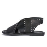 Cross over flat sandal